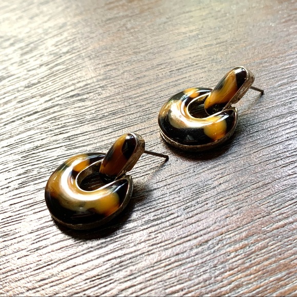 Anne Klein Horseshoe Shaped Tortoiseshell Silver Back Dangling Earrings NWOT - Picture 2 of 5